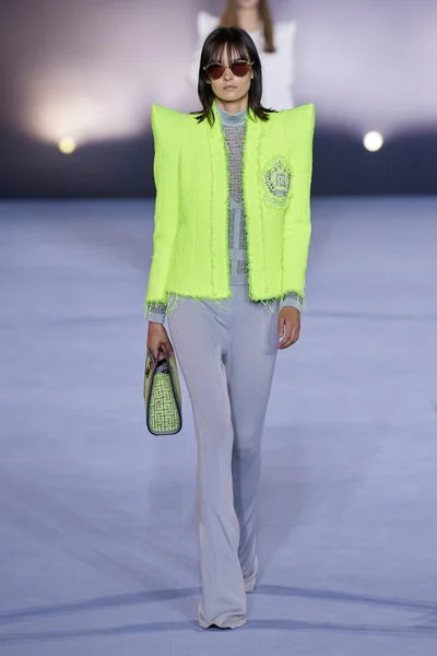 Look 54